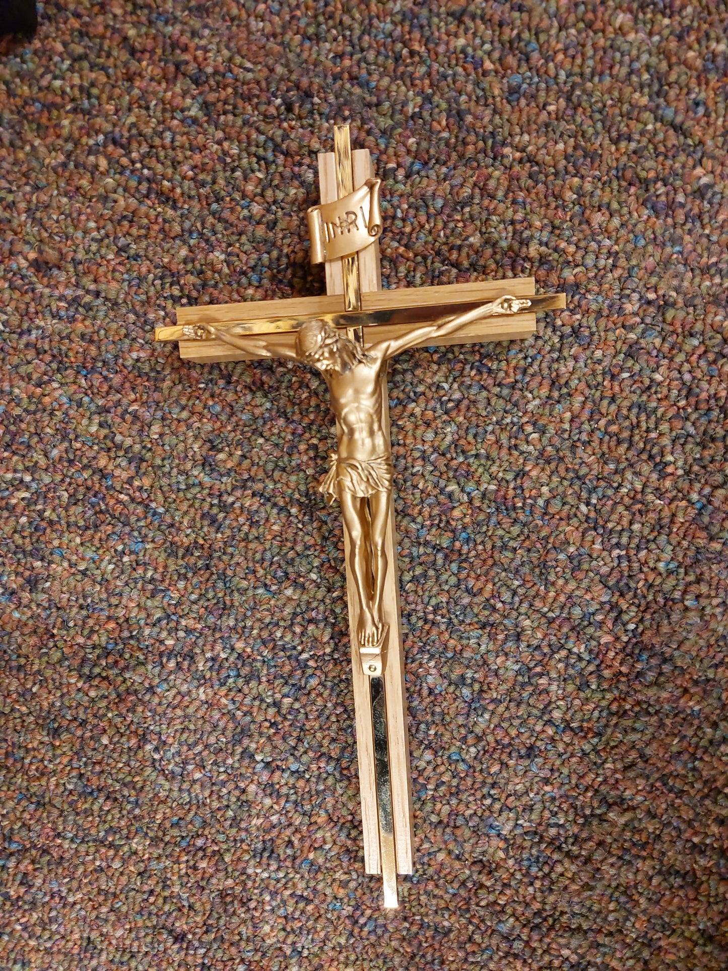 OAK CRUCIFIX