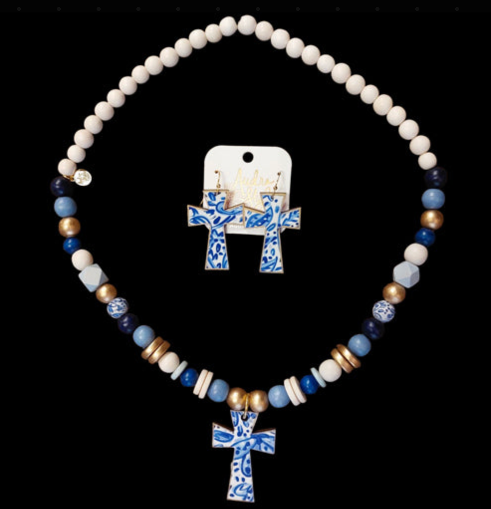 Blue-cream beaded necklace earrings